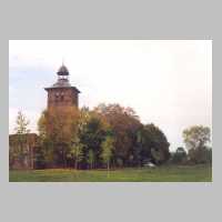 111-1126 Die Ruine der Wehlauer Kirche im Oktober 2002 (Foto Kenzler).jpg